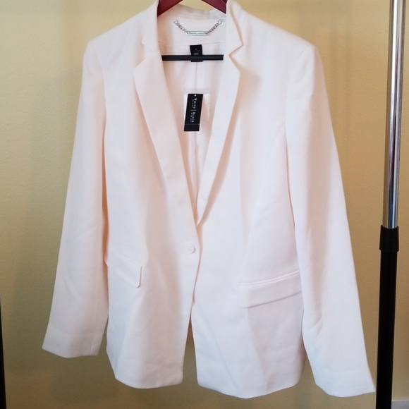 White House Black Market Jackets & Blazers - NWT White House Black Market blazer